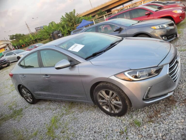 Hyundai Elantra 2017