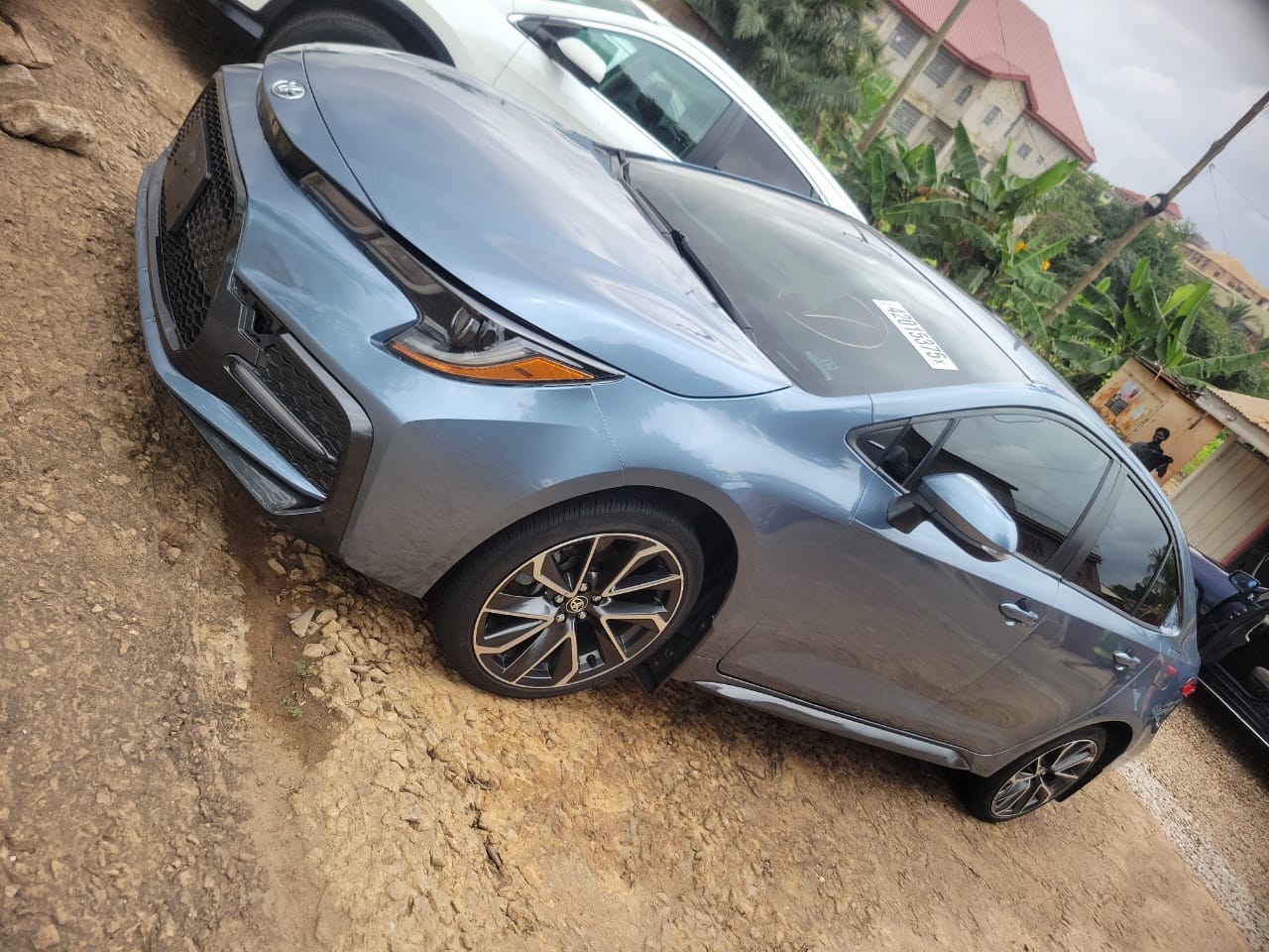 
								2020 Toyota corolla full									