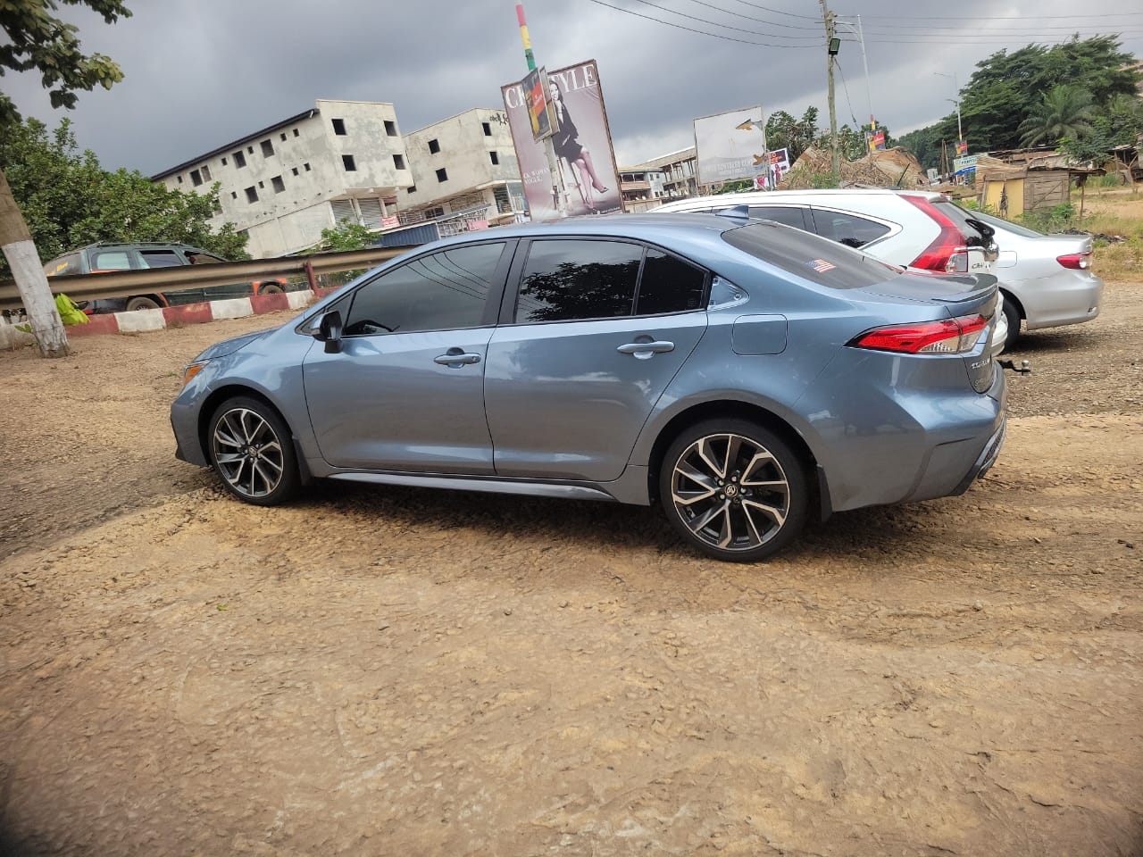 
								2020 Toyota corolla full									