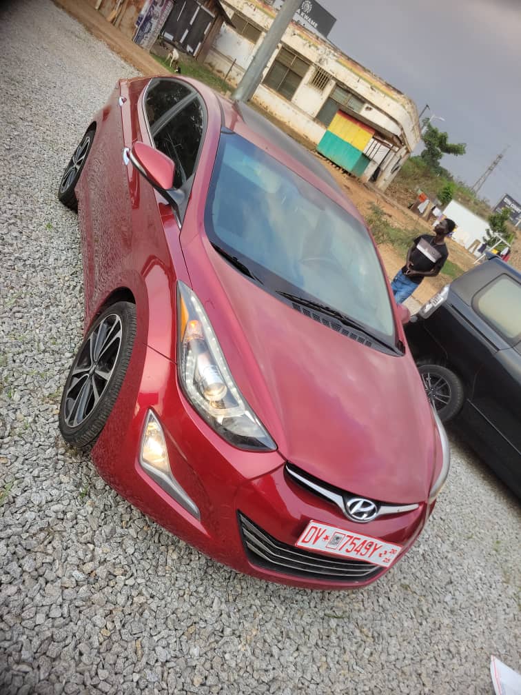 
								2016 Hyundai elatra full									